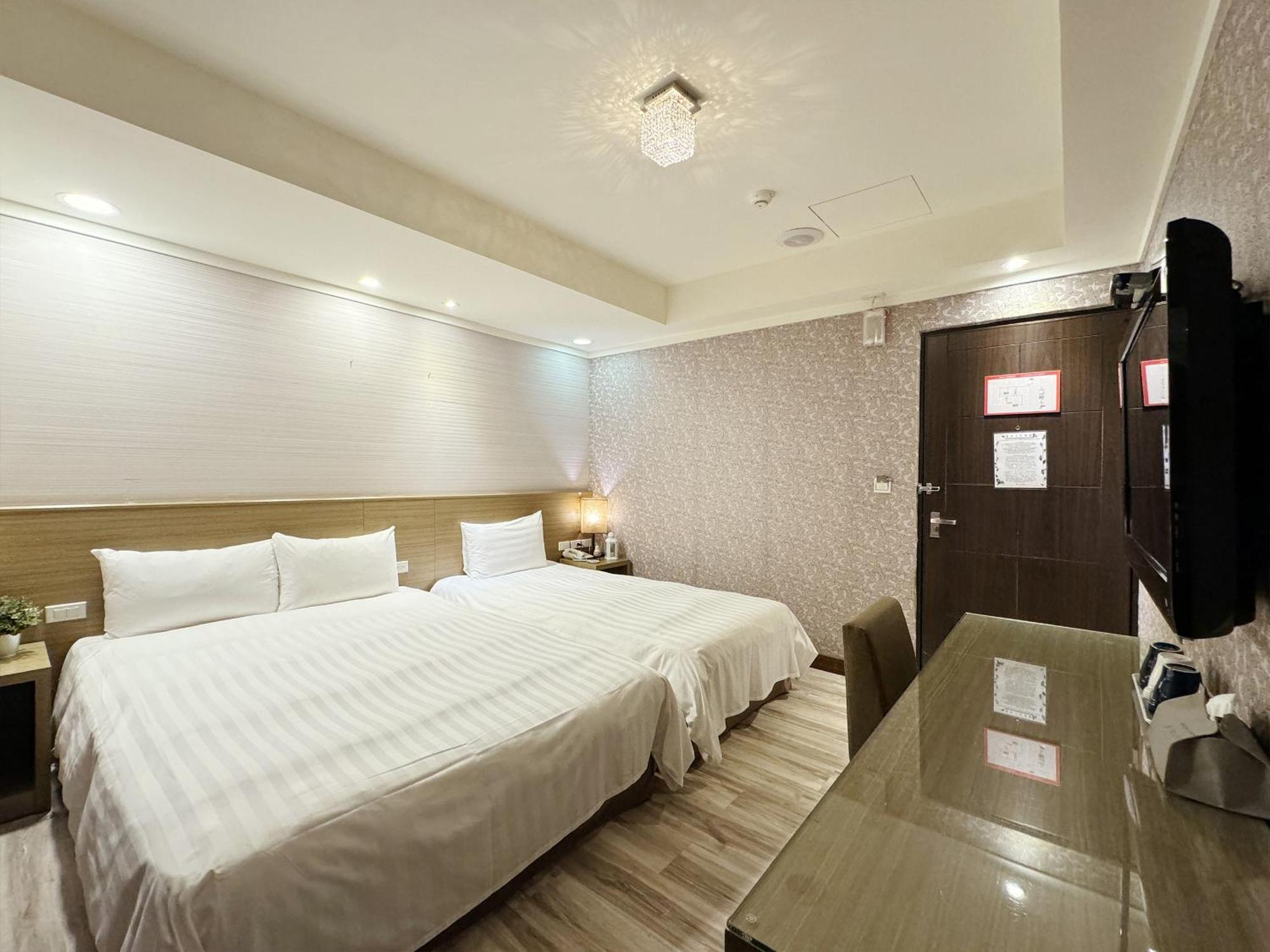 Finders Hotel Hualien Wen Hua Стая снимка