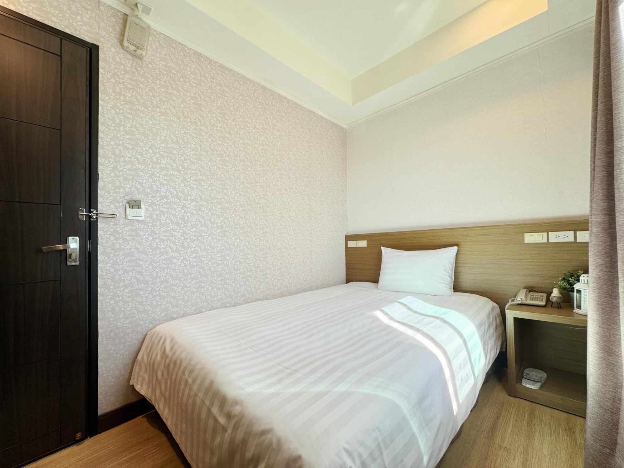 Finders Hotel Hualien Wen Hua Стая снимка