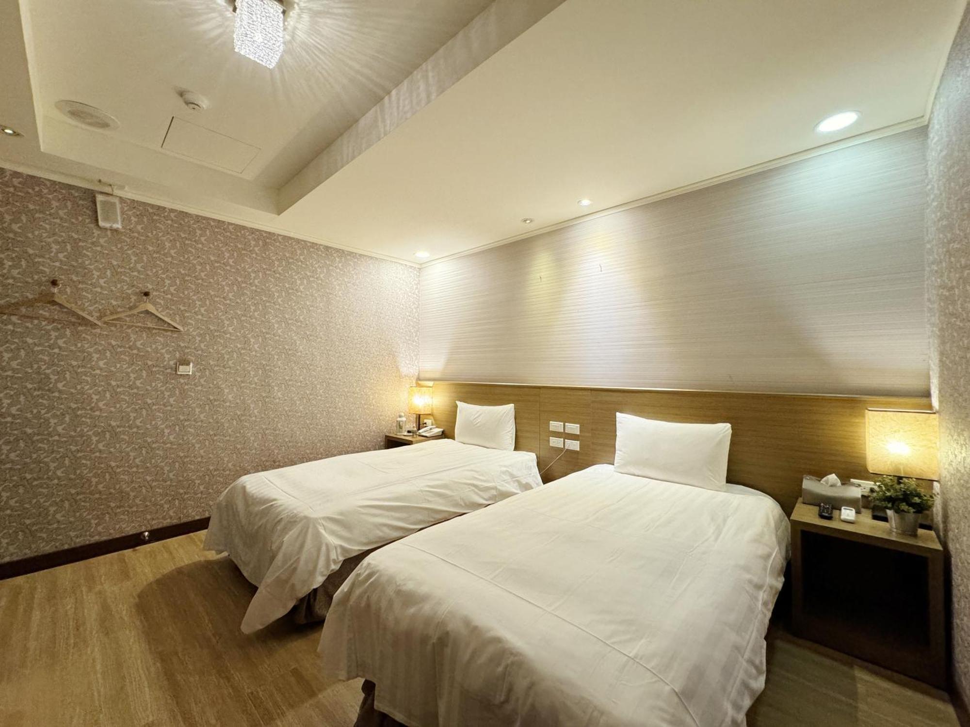 Finders Hotel Hualien Wen Hua Стая снимка
