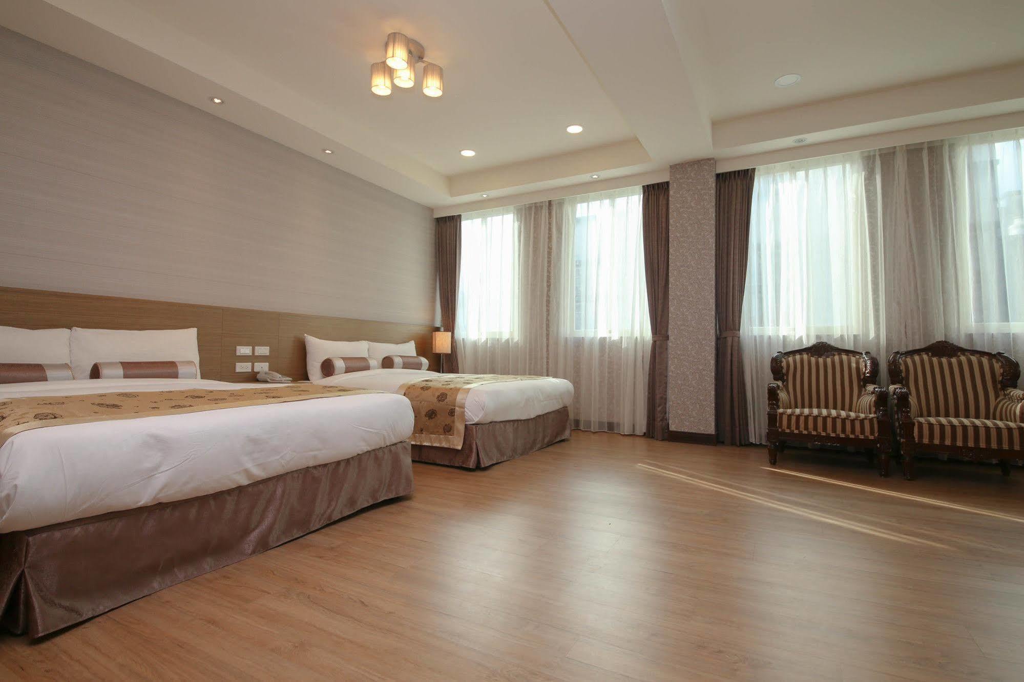 Finders Hotel Hualien Wen Hua Екстериор снимка